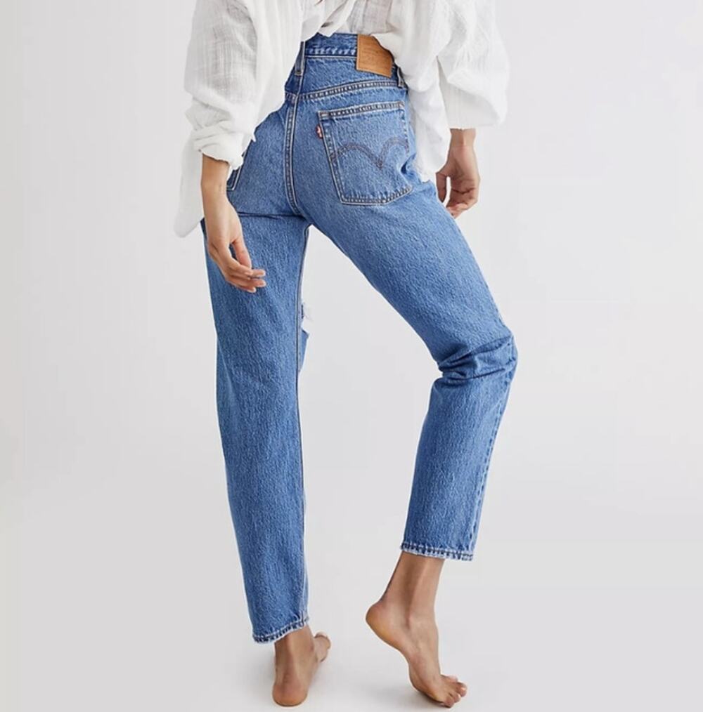 NWT Levi's Wedgie Jeans Sz 29 High Rise Tapered Leg 100% Cotton
